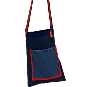Kleine Jeanstasche aus Markenjeans