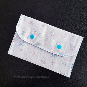 Hygieneetui, Toilettentäschchen