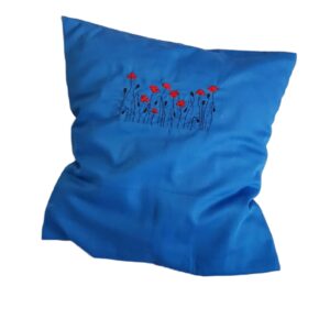 unikat-blauer-kissenbezug-bestickt