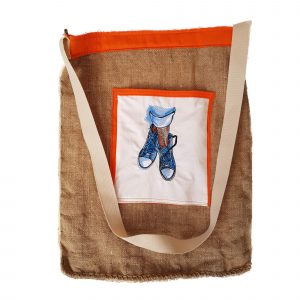 Tasche aus Jutesack mit Außentasche