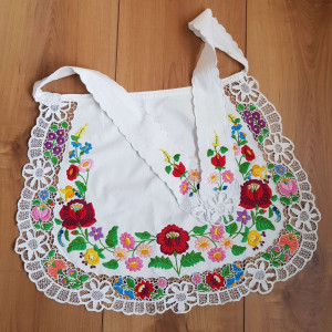 Schürze ungarische Stickerei, Kalocsa, Handarbeit