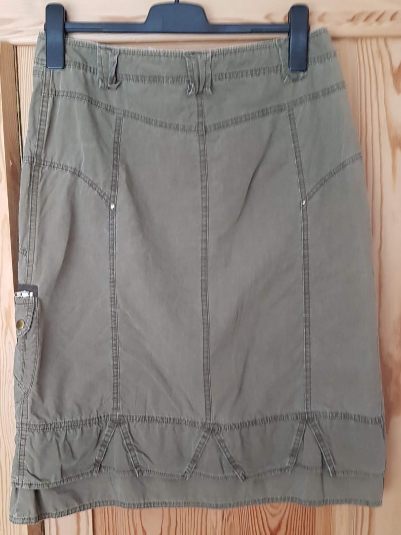 Rock vintage Größe 42 mit vielen Taschen