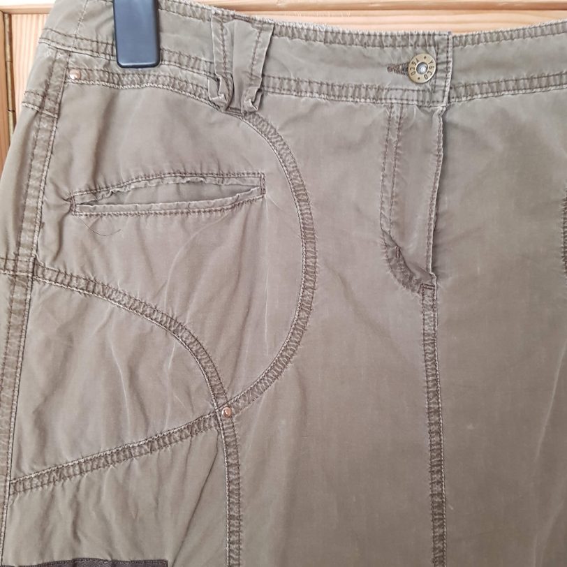 Rock vintage Größe 42 mit vielen Taschen