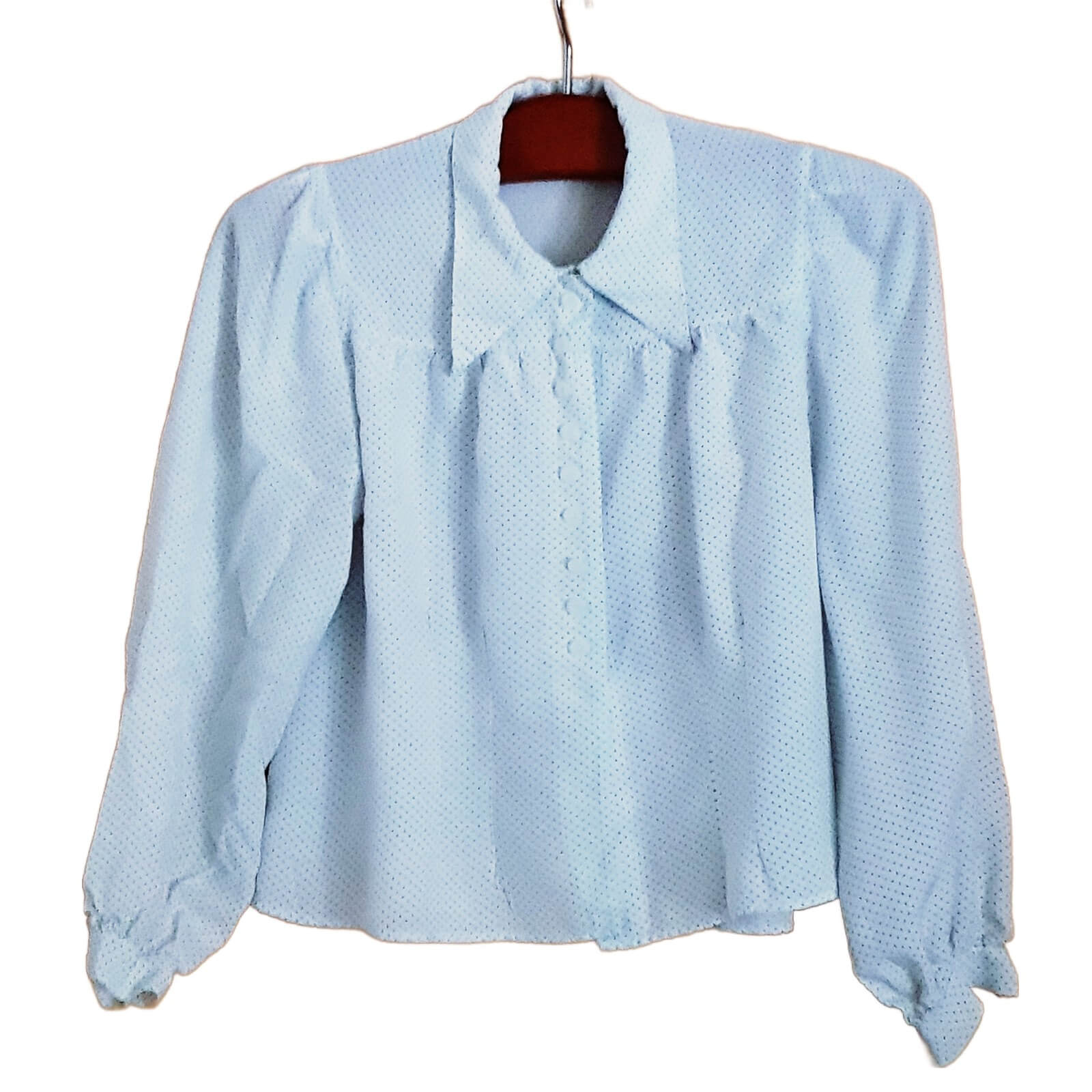 Vintage, handgemachte weiße Bluse mit blauen Punkten, 50er Jahre, Kragen, geknöpft mit Druckknöpfen