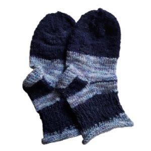 Kindersöckchen Größe 24/25, handgestrickt