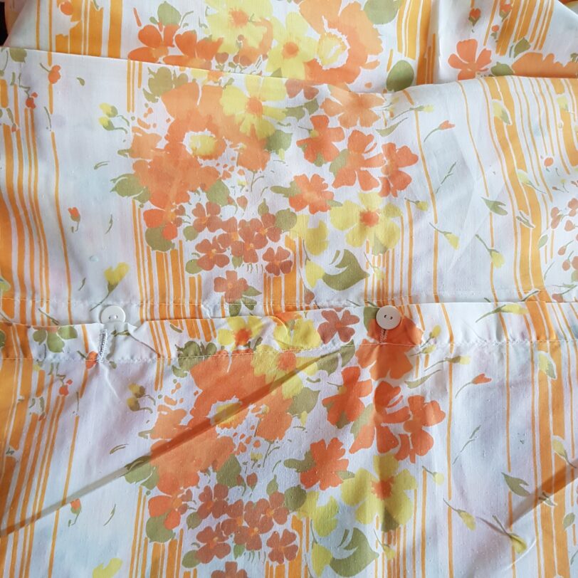 orange-kissenbezug-kissen-70er