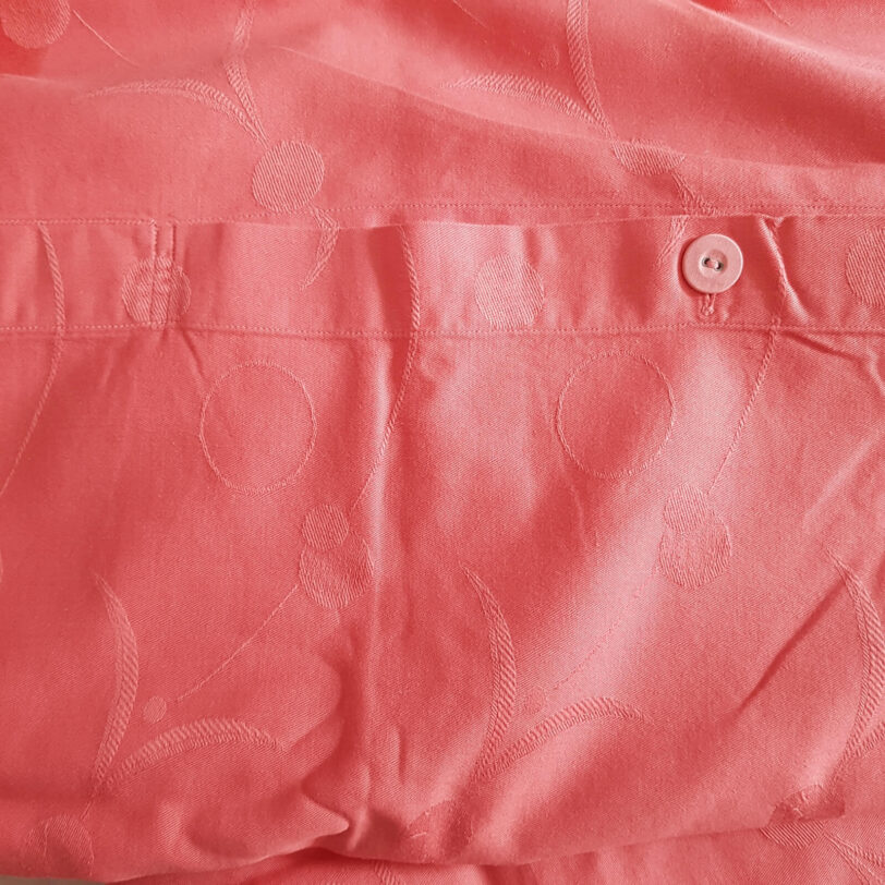 roter-bettbezug-70er
