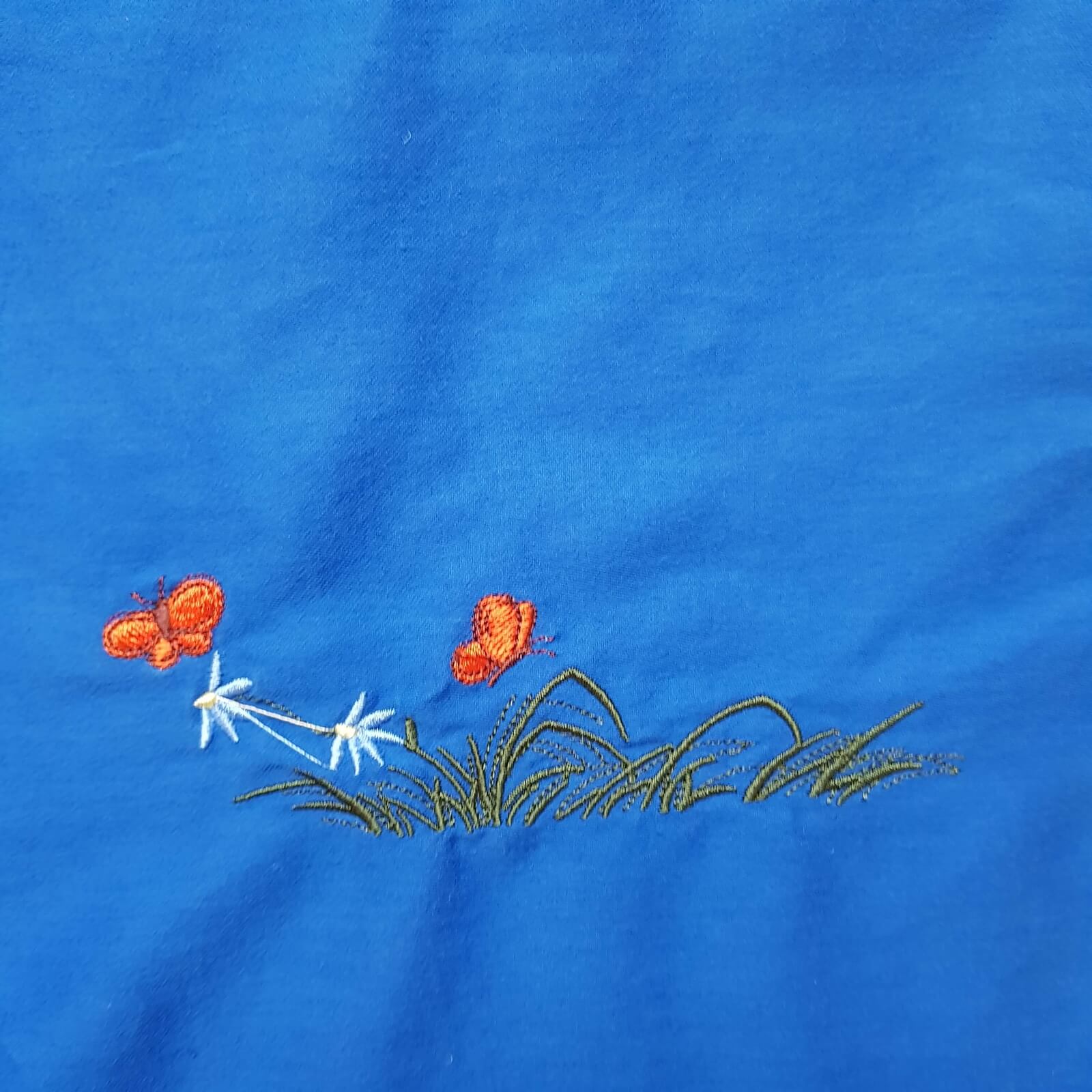 blaue Krabbeldecke bestickt, Spieldecke – Bild 3