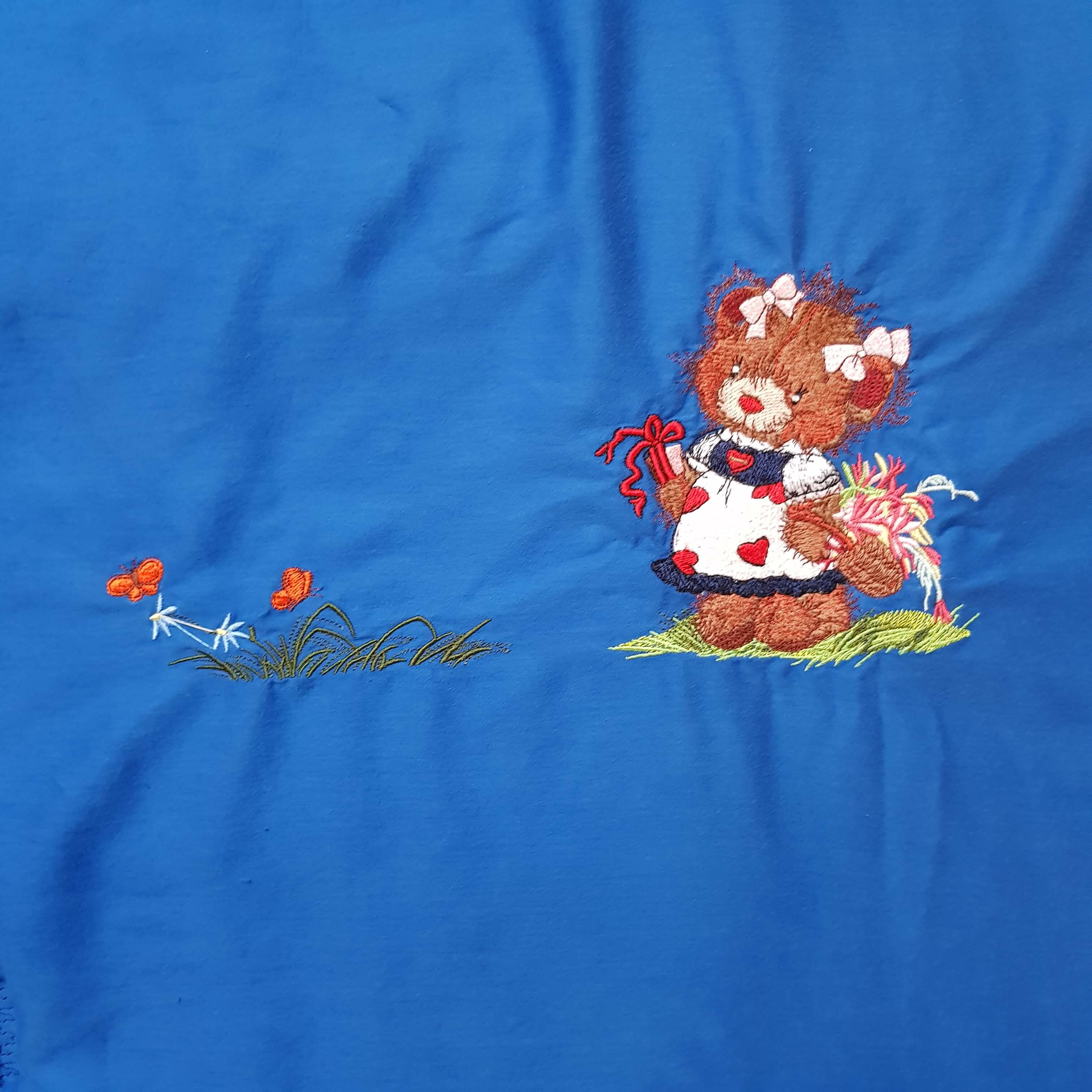 blaue Krabbeldecke bestickt, Spieldecke – Bild 4