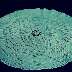 gehäkelte Tischdecke 60 cm vintage
